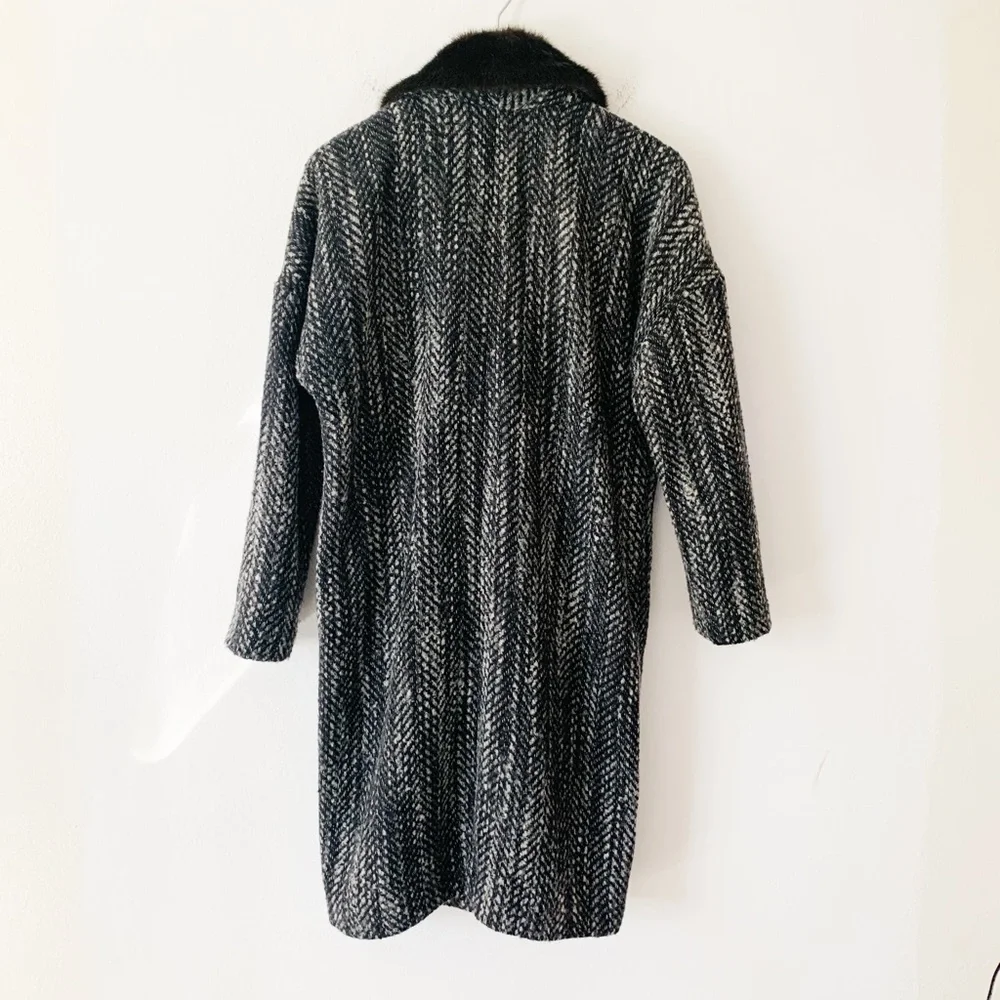 H&M Wool Blend Coat With Faux Fur Collar - Picture 3 of 6